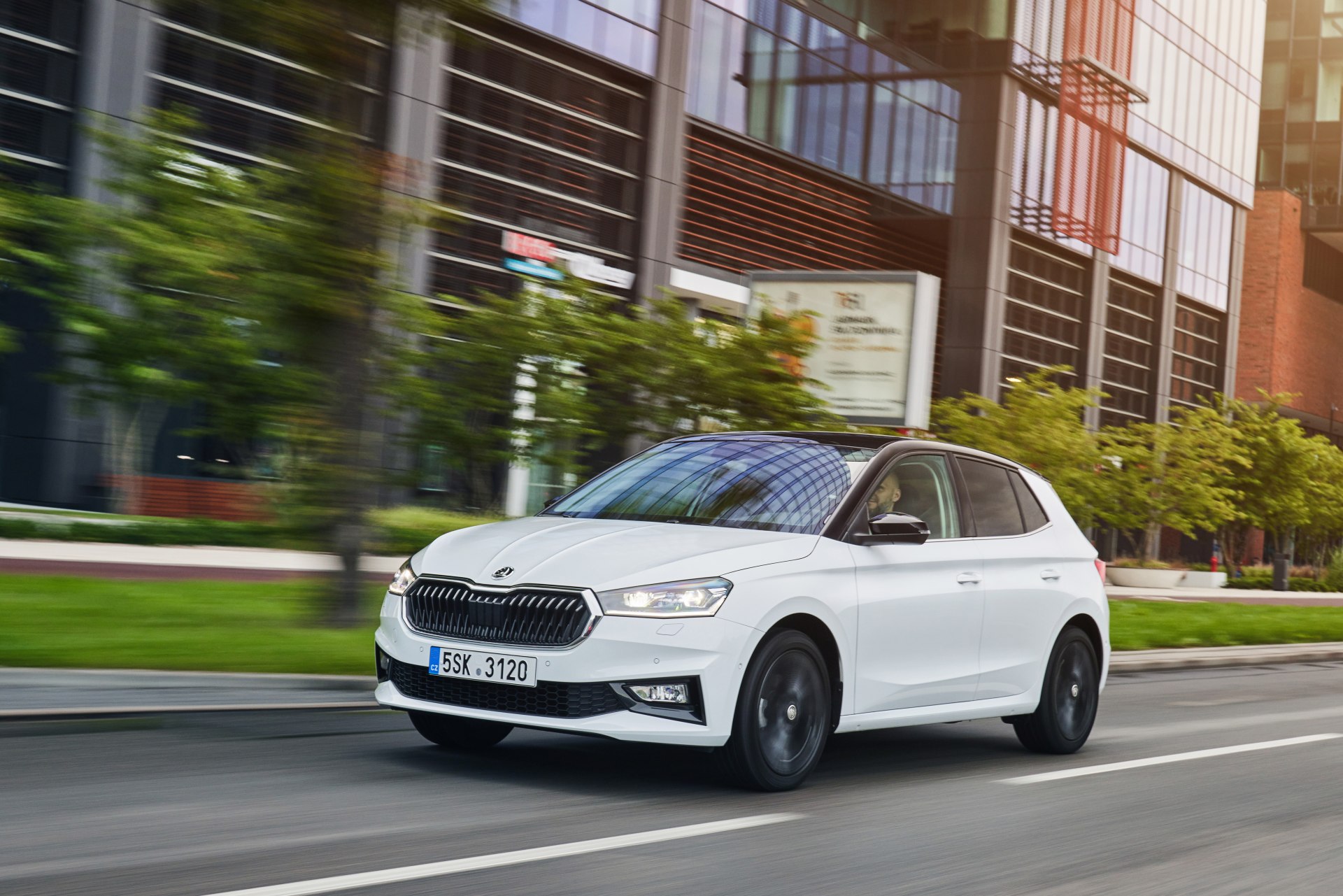 Skoda Fabia - Noleggio No Scoring + Kasco Totale Danni - immagine 5