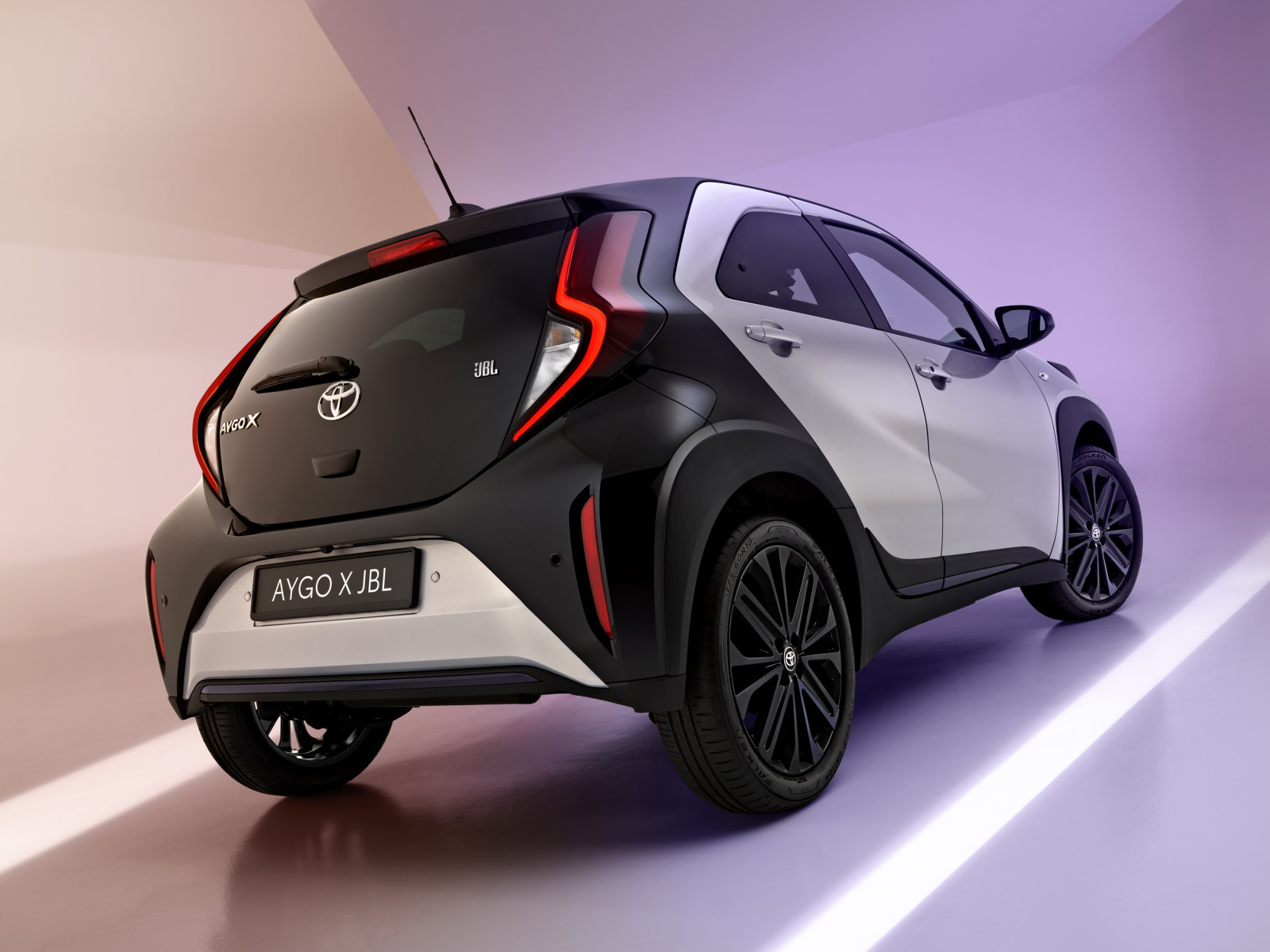 Toyota Aygo - Noleggio No Scoring + Kasco Totale Danni - immagine 7