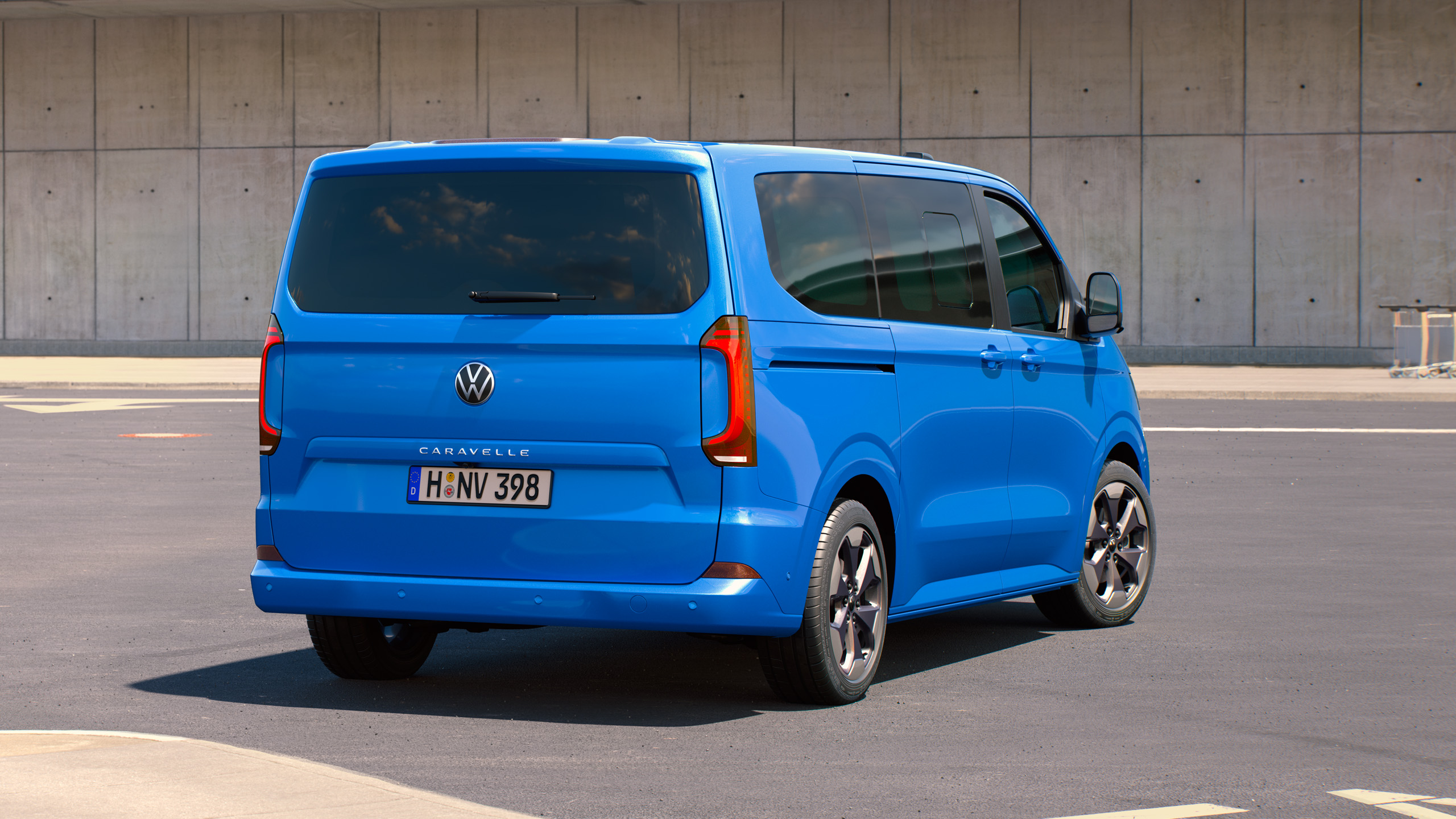 Volkswagen Caravelle - Noleggio No Scoring + Kasco Totale Danni - immagine 3