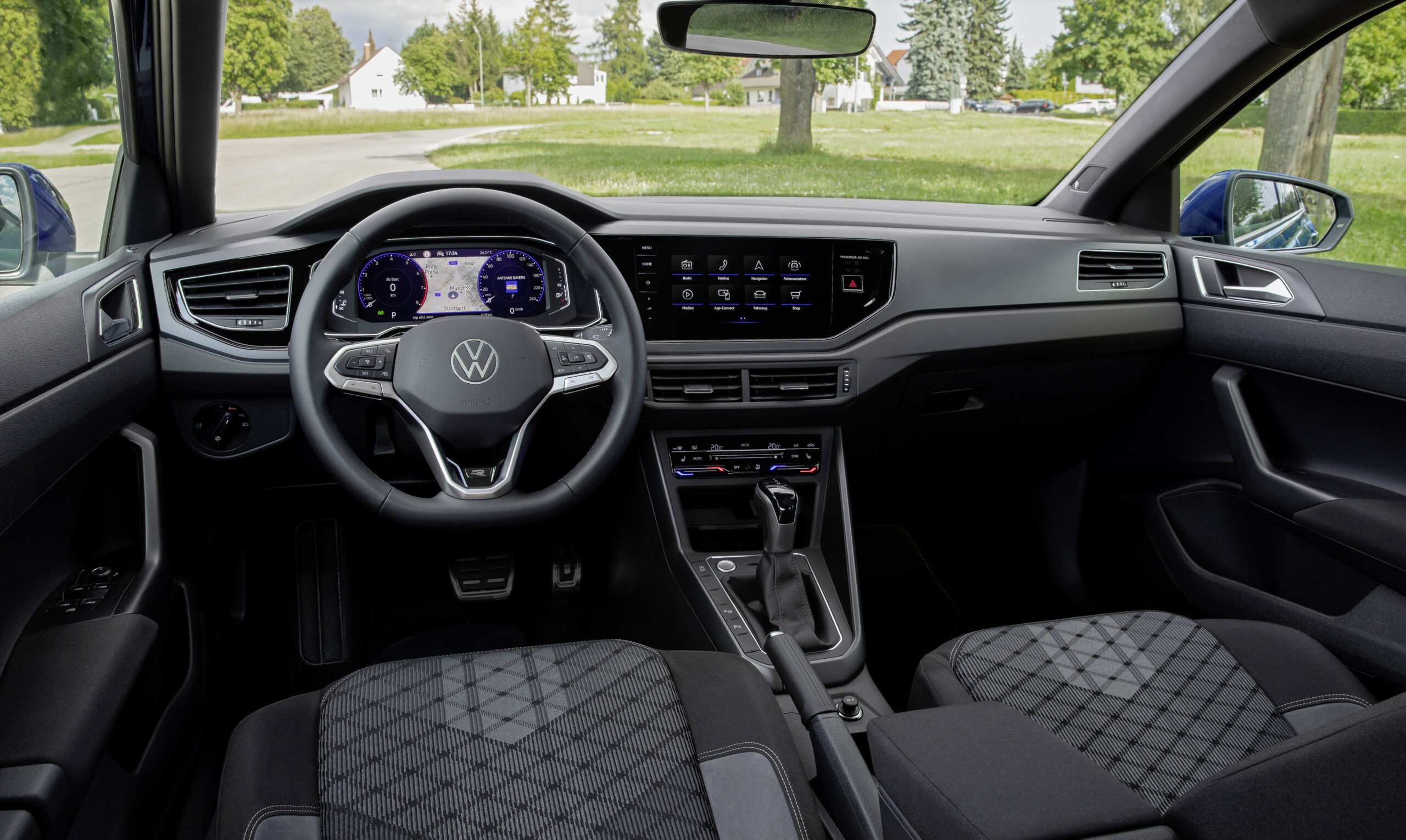 Volkswagen Polo (Automatica) - Noleggio No Scoring + Kasco Totale Danni - immagine 12