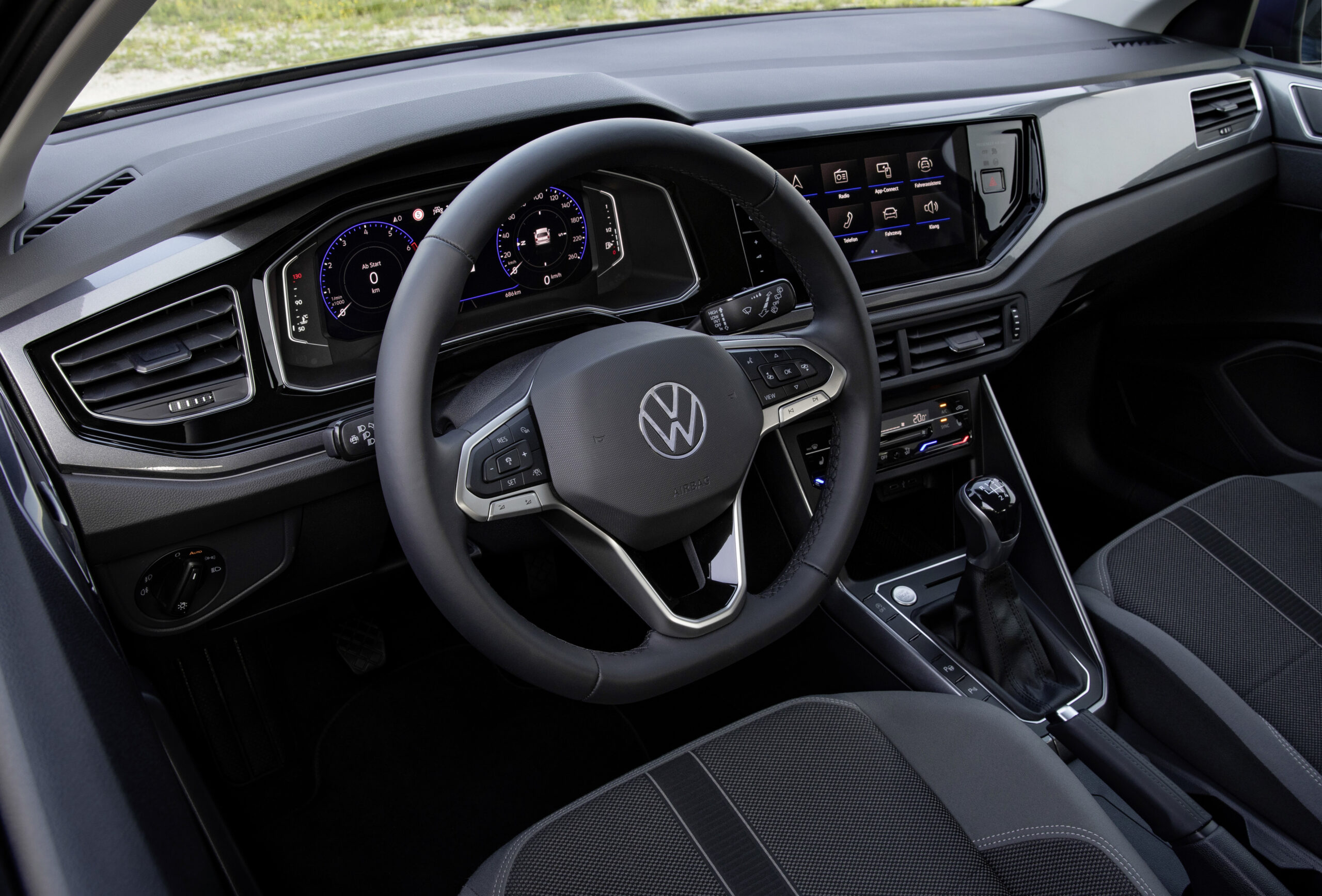 Volkswagen Polo (Automatica) - Noleggio No Scoring + Kasco Totale Danni - immagine 15