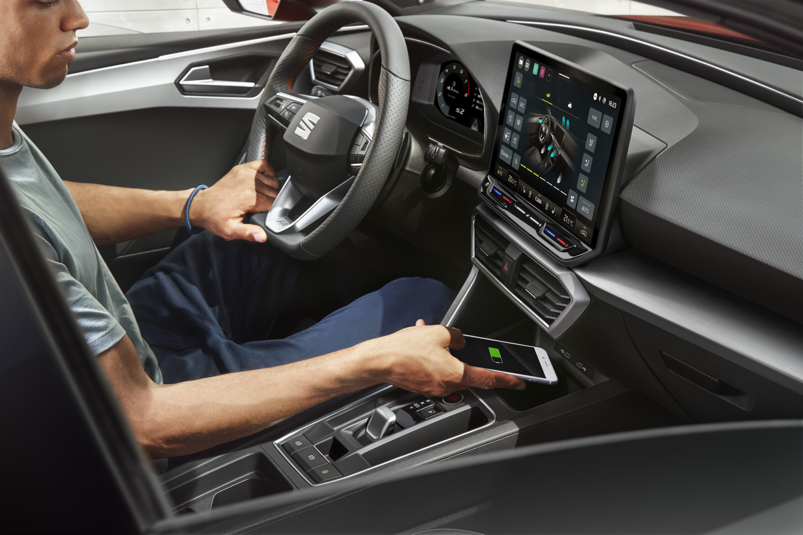 SEAT Leon - Noleggio No Scoring + Kasco Totale Danni - immagine 2