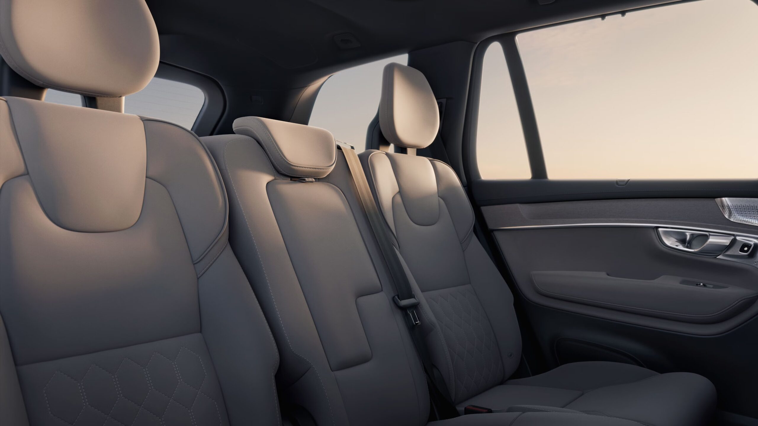 Volvo XC90 7 posti (Automatica) - Noleggio No Scoring + Kasco Totale Danni - immagine 6